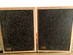 Vintage Realistic Walnut Wooden MC-500 Bookshelf Speakers 40-1981. Fixed Price $34.85.
