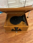 Rca Chaian Turntable Cd Player Am/fm Radio Brown Retro Home Audio. Fixed Price $49.33.