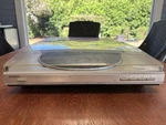 Luxman P-406 Fully Automatic Belt Drive Turntable Silver 33/45RPM Rca. Fixed Price $160.00.