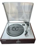Audiology Turntable Record Player AU-RPUSB-550 Dual Built-in Speakers Works. Fixed Price $30.00.