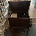 Working Victor Victrola Style VV-210. Fixed Price $1225.00.