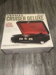 Crosley CR8005DBK Cruiser Plus Vintage 3-SPEED Bluetooth Turntable Black/red. Fixed Price $30.00.