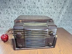 1947 Westinghouse Bakelite Duo Tube Radio & Phonograph Record Player H122A Mcm. Fixed Price $85.00.
