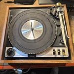 Garrard Z2000B Vintage Turntable*for Patts Repair*. Fixed Price $129.95.